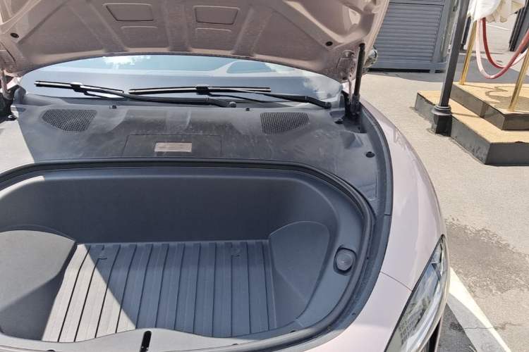 Used Xiaomi Auto SU7 2026 Model Pro Engine Bay Left