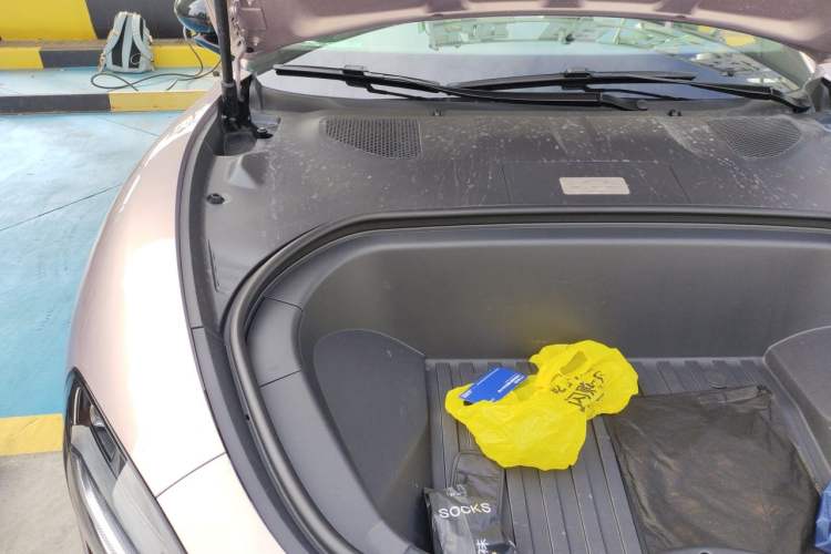 Used Xiaomi Auto SU7 2026 Model Pro Engine Bay Right
