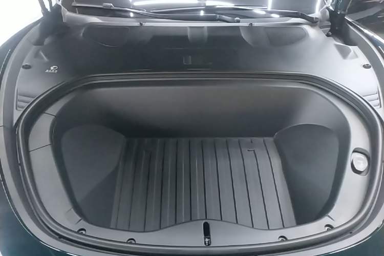 Used Xiaomi Auto SU7 2026 Model Standard Edition Engine Bay