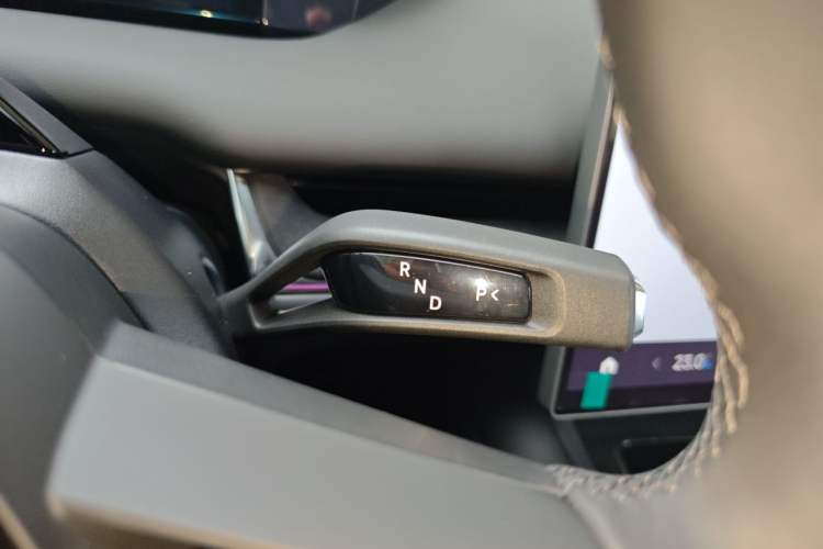 Used Xiaomi Auto SU7 2026 Model Pro Gear Lever