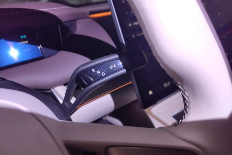 Used Xiaomi Auto SU7 2026 Model Pro Gear Lever