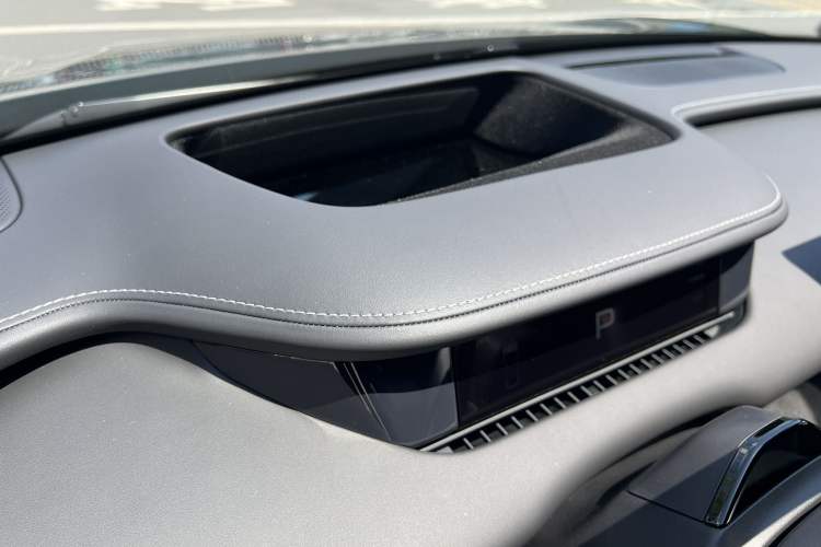 Used Xiaomi Auto SU7 2026 Model Max Interior 11