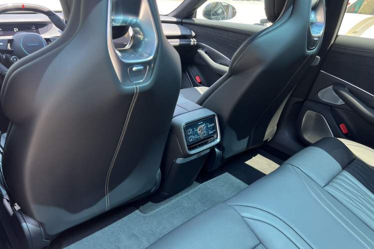 Used Xiaomi Auto SU7 2026 Model Max Interior 7