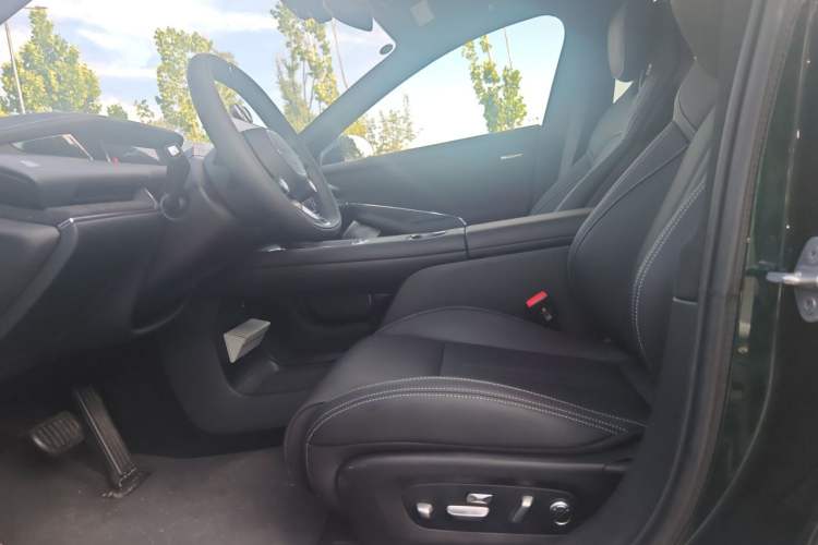 Used Xiaomi Auto SU7 2026 Model Standard Edition Left Front Seat