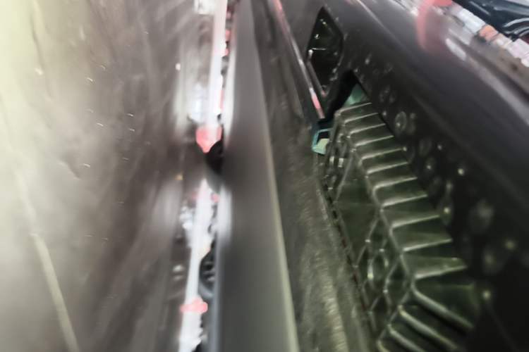 Used Xiaomi Auto SU7 2026 Model Pro Left Side Sill