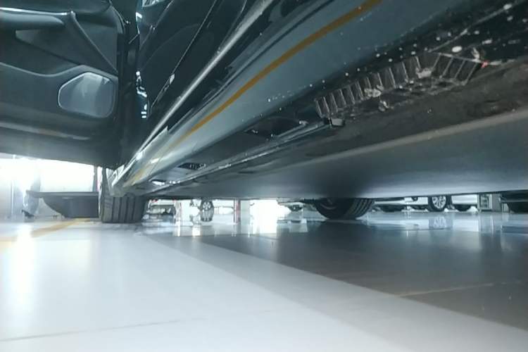 Used Xiaomi Auto SU7 2026 Model Standard Edition Left Side Sill