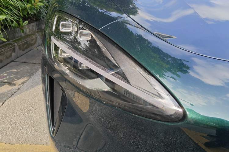 Used Xiaomi Auto SU7 2026 Model Max Right Front Headlight