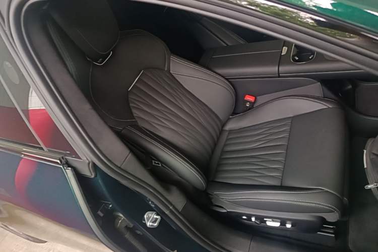 Used Xiaomi Auto SU7 2026 Model Max Right Front Seat