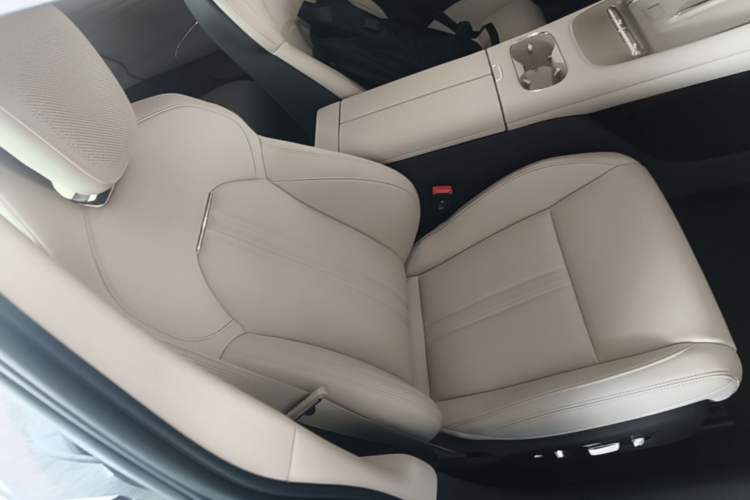 Used Xiaomi Auto SU7 2026 Model Pro Right Front Seat