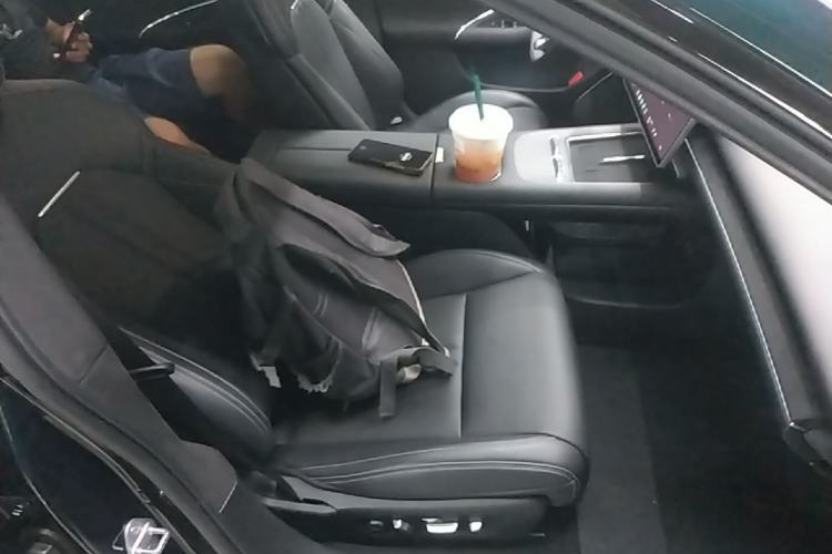 Used Xiaomi Auto SU7 2026 Model Standard Edition Right Front Seat