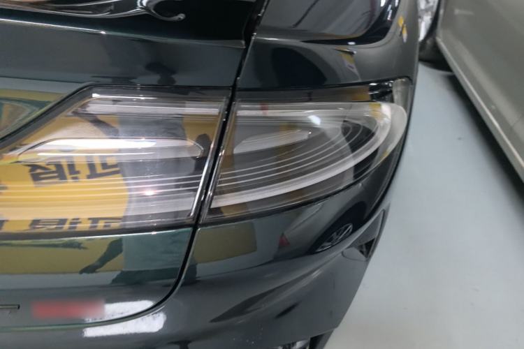 Used Xiaomi Auto SU7 2026 Model Max Right Rear Taillight