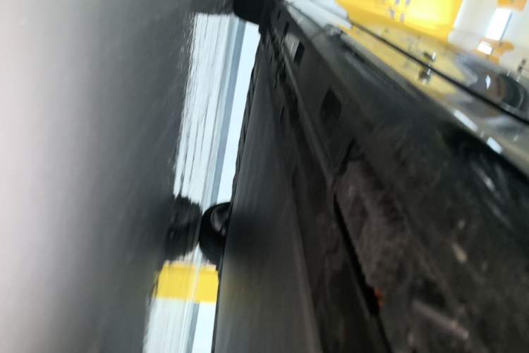 Used Xiaomi Auto SU7 2026 Model Max Right Side Sill