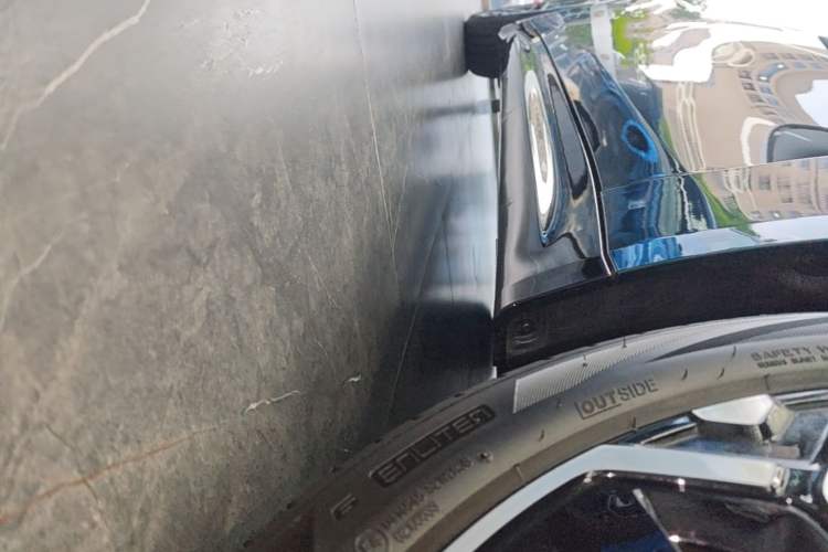 Used Xiaomi Auto SU7 2026 Model Standard Edition Right Side Sill