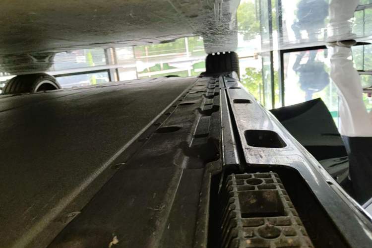 Used Xiaomi Auto SU7 2026 Model Pro Right Side Sill