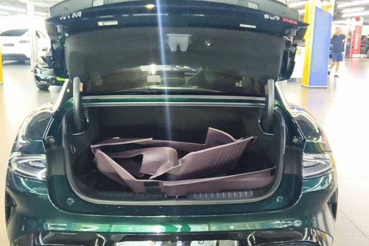 Used Xiaomi Auto SU7 2026 Model Max Trunk