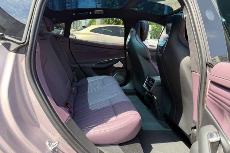 Used Xiaomi Auto SU7 2026 Model Max Interior 9