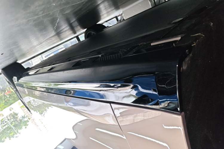 Used Xiaomi Auto SU7 2026 Model Standard Edition Left Side Sill