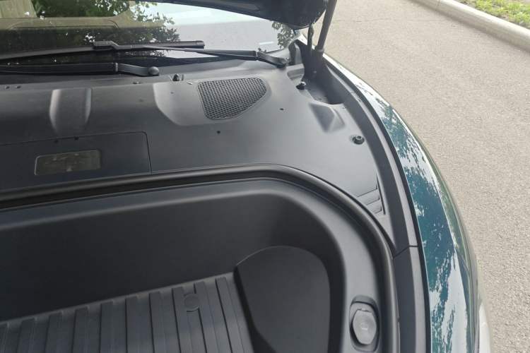 Used Xiaomi Auto SU7 2026 Model Max Engine Bay Left