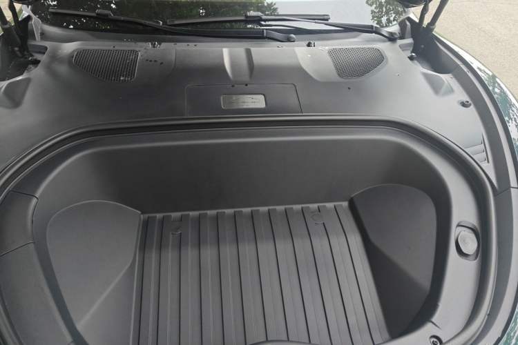 Used Xiaomi Auto SU7 2026 Model Max Engine Bay