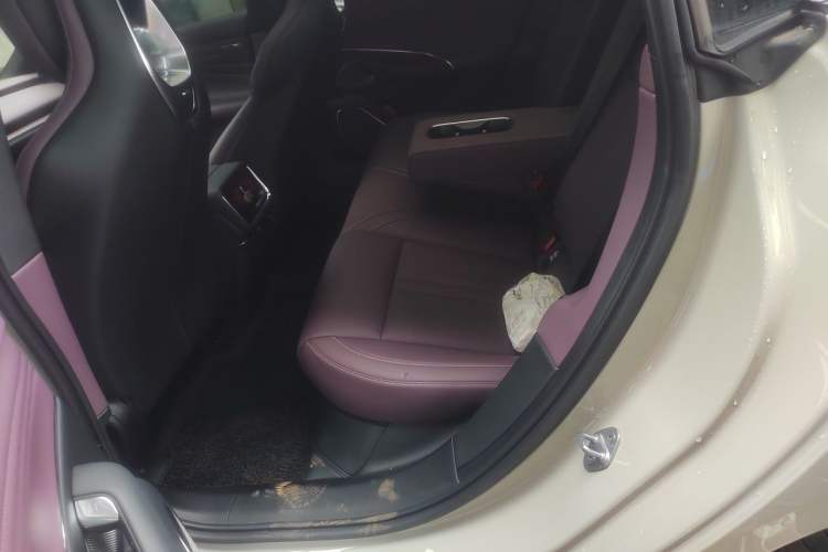 Used Xiaomi Auto SU7 2026 Model Standard Edition Left Rear Seat