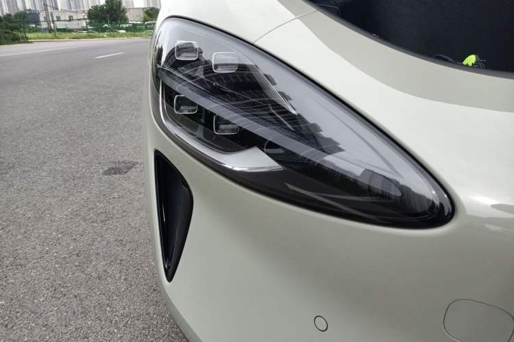 Used Xiaomi Auto SU7 2026 Model Pro Right Front Headlight