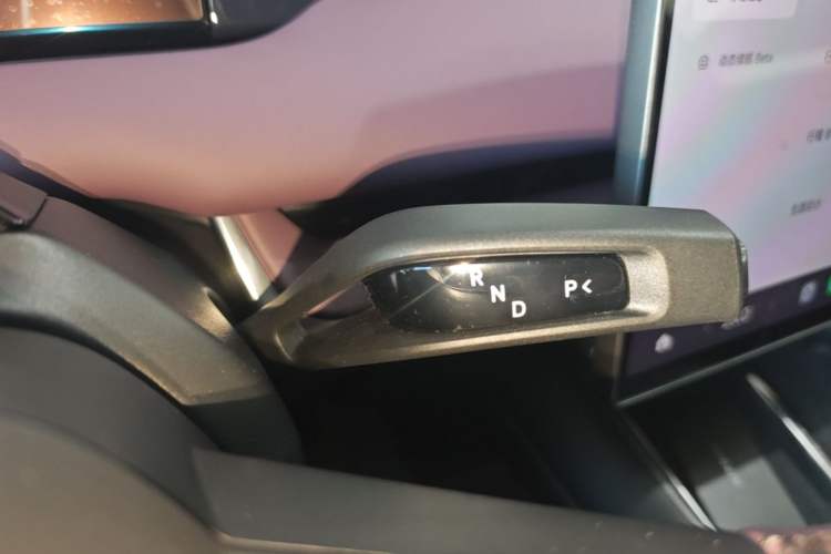 Used Xiaomi Auto SU7 2026 Model Standard Edition Gear Lever