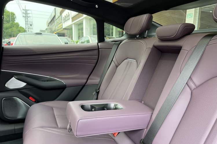 Used Xiaomi Auto SU7 2026 Model Pro Interior 11