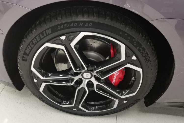 Used Xiaomi Auto SU7 2026 Model Max Left Front Wheel Hub