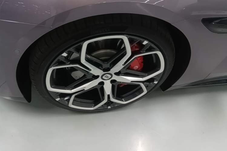 Used Xiaomi Auto SU7 2026 Model Max Left Front Wheel Hub
