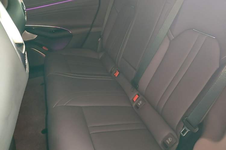 Used Xiaomi Auto SU7 2026 Model Pro Left Rear Seat