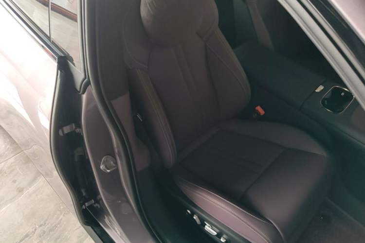 Used Xiaomi Auto SU7 2026 Model Pro Right Front Seat