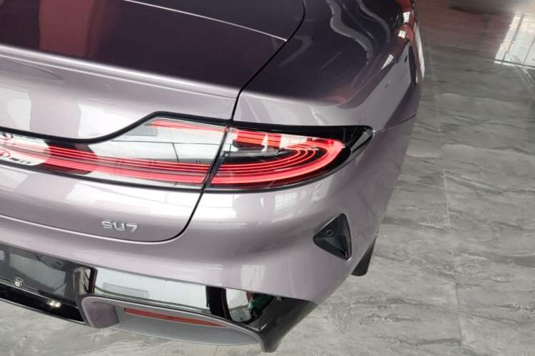 Used Xiaomi Auto SU7 2026 Model Pro Right Rear Taillight