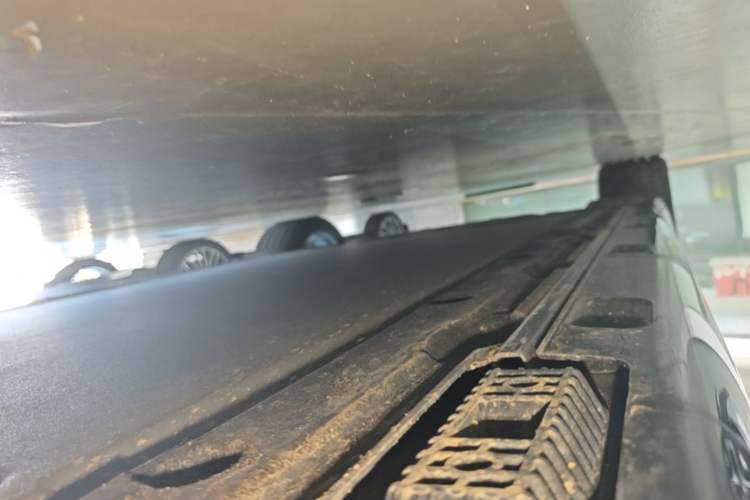 Used Xiaomi Auto SU7 2026 Model Standard Edition Right Side Sill