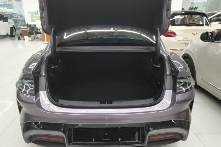 Used Xiaomi Auto SU7 2026 Model Max Trunk