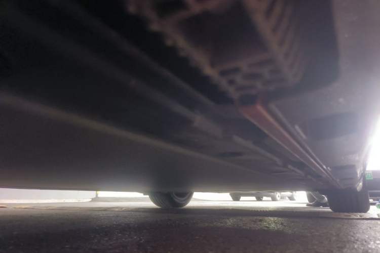 Used Xiaomi Auto SU7 2026 Model Standard Edition Chassis Front Left