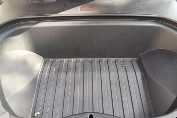Used Xiaomi Auto SU7 2026 Model Pro Engine Bay