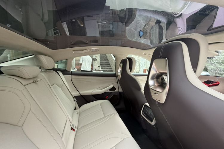 Used Xiaomi Auto SU7 2026 Model Standard Edition Headliner