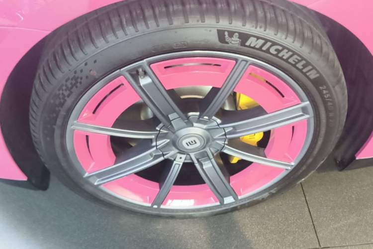 Used Xiaomi Auto SU7 2026 Model Pro Left Front Wheel Hub