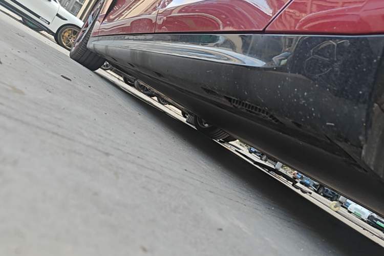 Used Xiaomi Auto SU7 2026 Model Standard Edition Left Side Sill