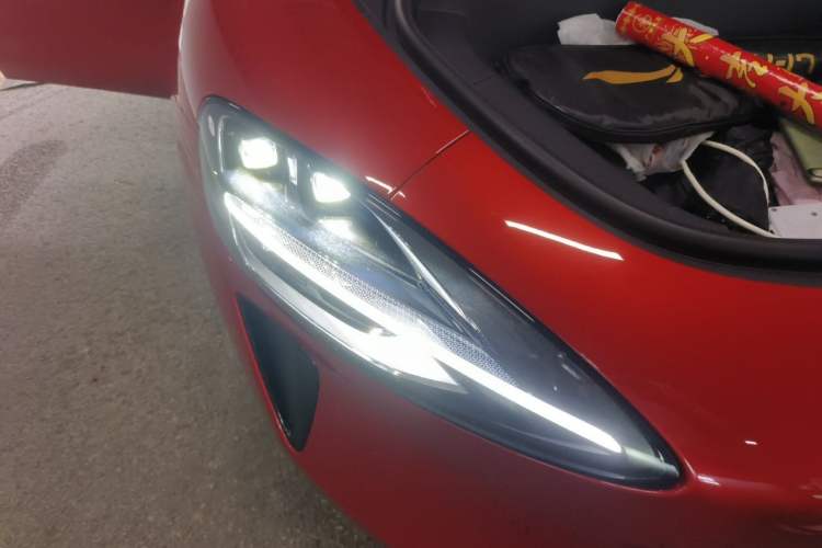 Used Xiaomi Auto SU7 2026 Model Standard Edition Right Front Headlight