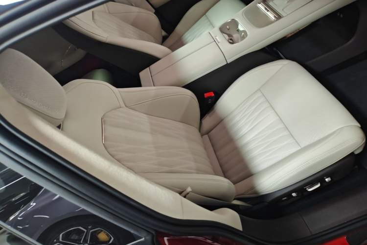 Used Xiaomi Auto SU7 2026 Model Max Right Front Seat