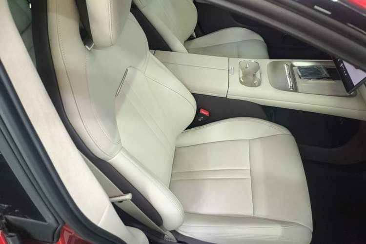 Used Xiaomi Auto SU7 2026 Model Standard Edition Right Front Seat
