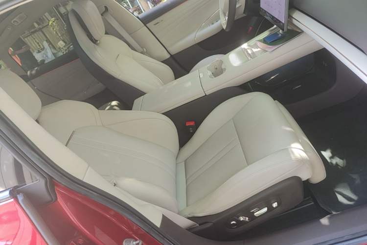 Used Xiaomi Auto SU7 2026 Model Standard Edition Right Front Seat