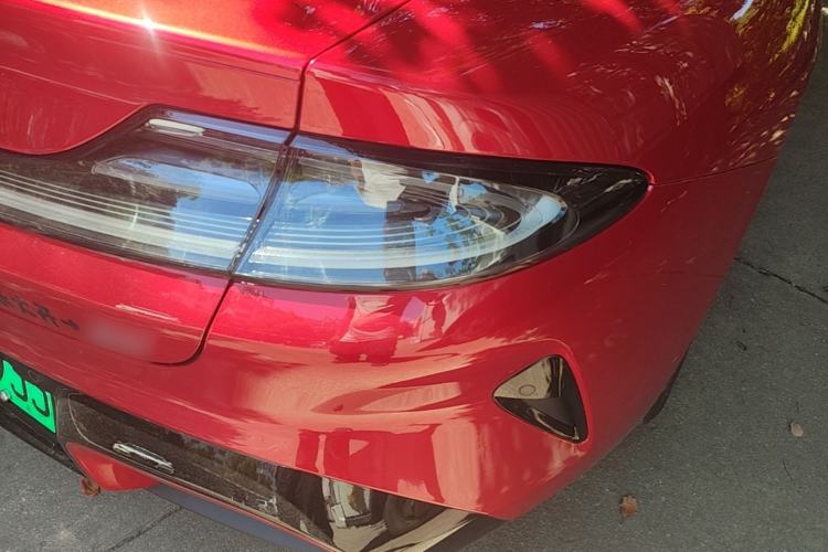 Used Xiaomi Auto SU7 2026 Model Standard Edition Right Rear Taillight