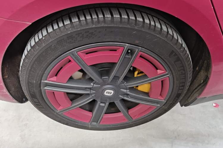 Used Xiaomi Auto SU7 2026 Model Pro Right Rear Wheel Hub