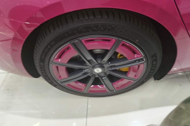 Used Xiaomi Auto SU7 2026 Model Pro Right Rear Wheel Hub