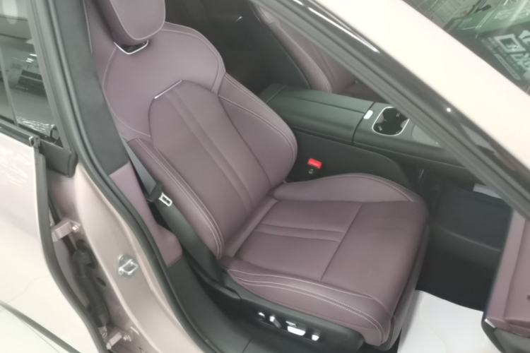 Used Xiaomi Auto SU7 2026 Model Pro Right Front Seat