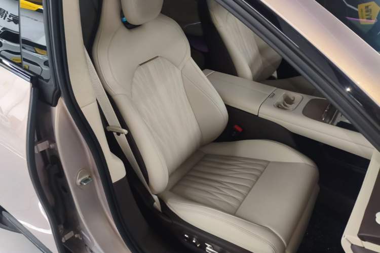 Used Xiaomi Auto SU7 2026 Model Max Right Front Seat