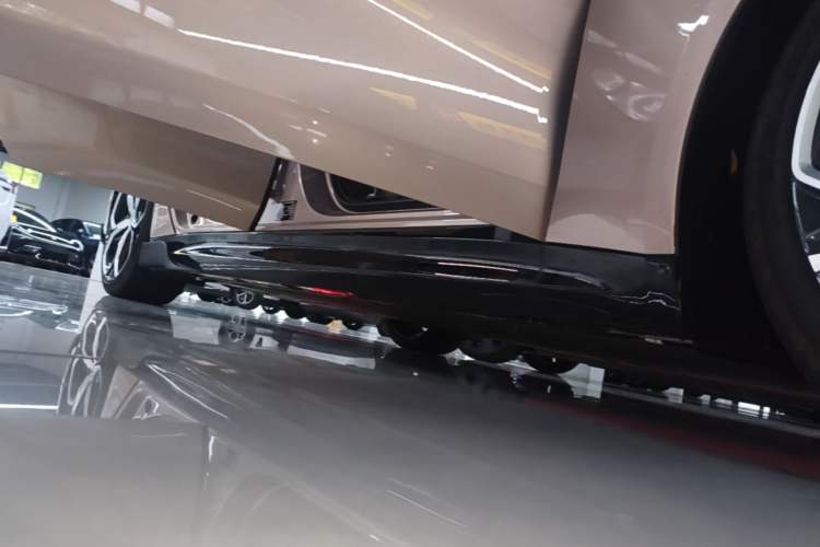 Used Xiaomi Auto SU7 2026 Model Max Right Side Sill