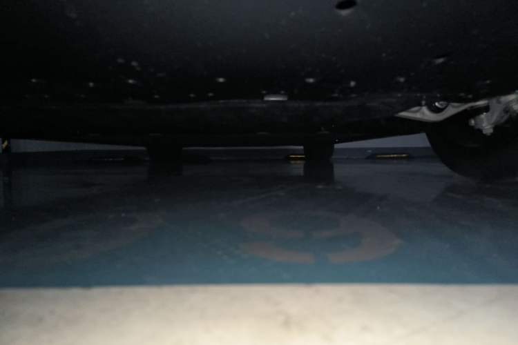 Used Xiaomi Auto SU7 2026 Model Standard Edition Chassis Front Left